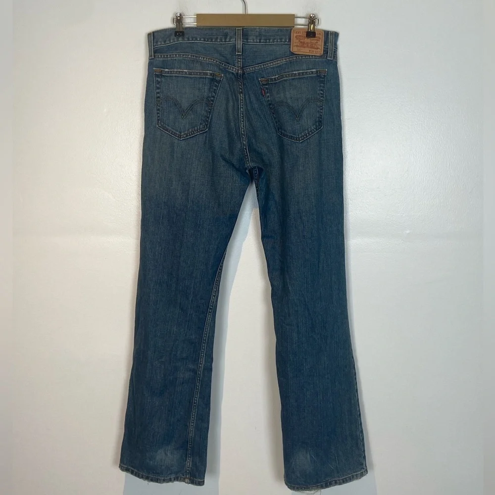 Levi's Men's 527 Low Bootcut Fit Jeans Size 36X34 Mid Wash‎ Cotton Color Blue